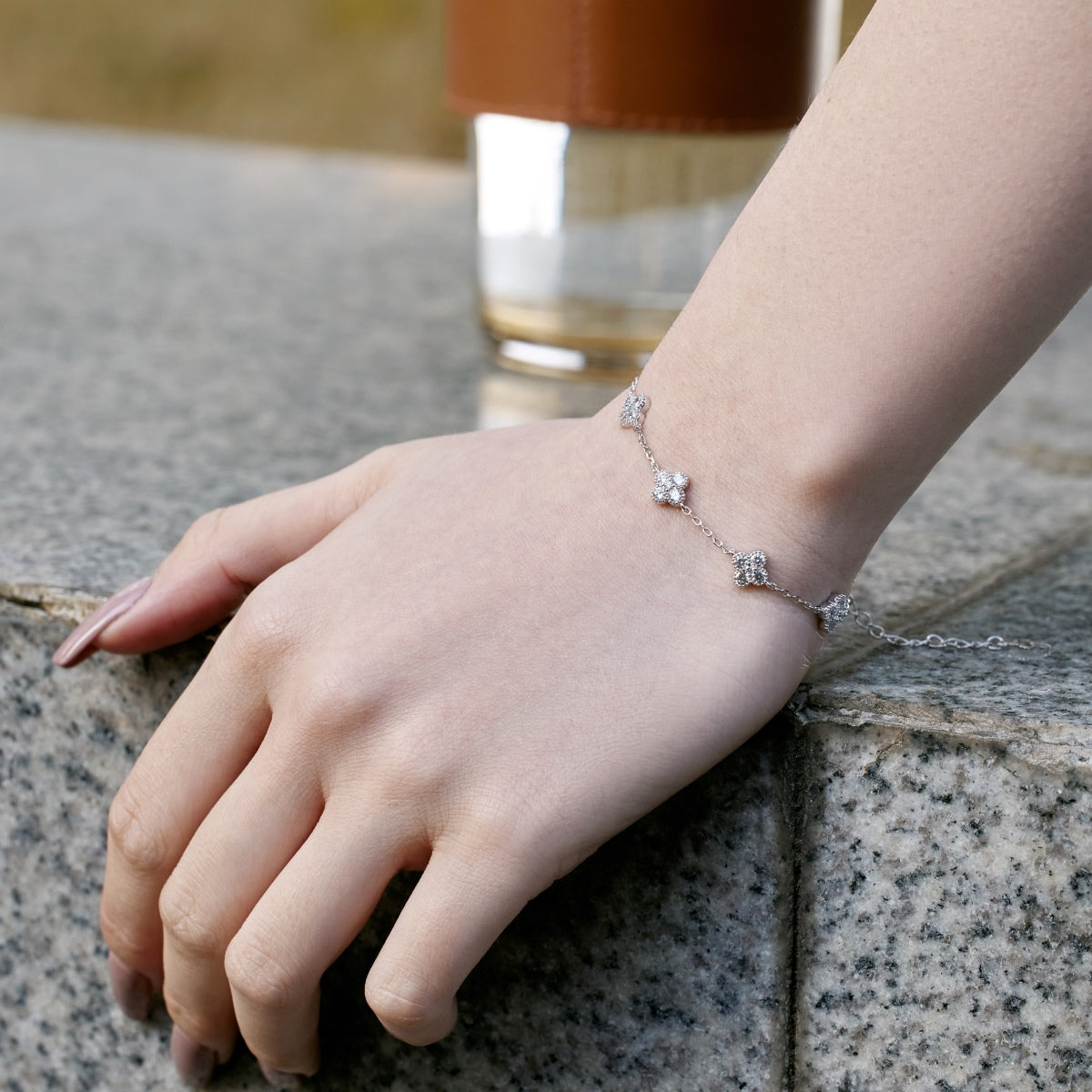 [baslovejewels]Four-Leaf Clover Hollow Butterfly Bracelet