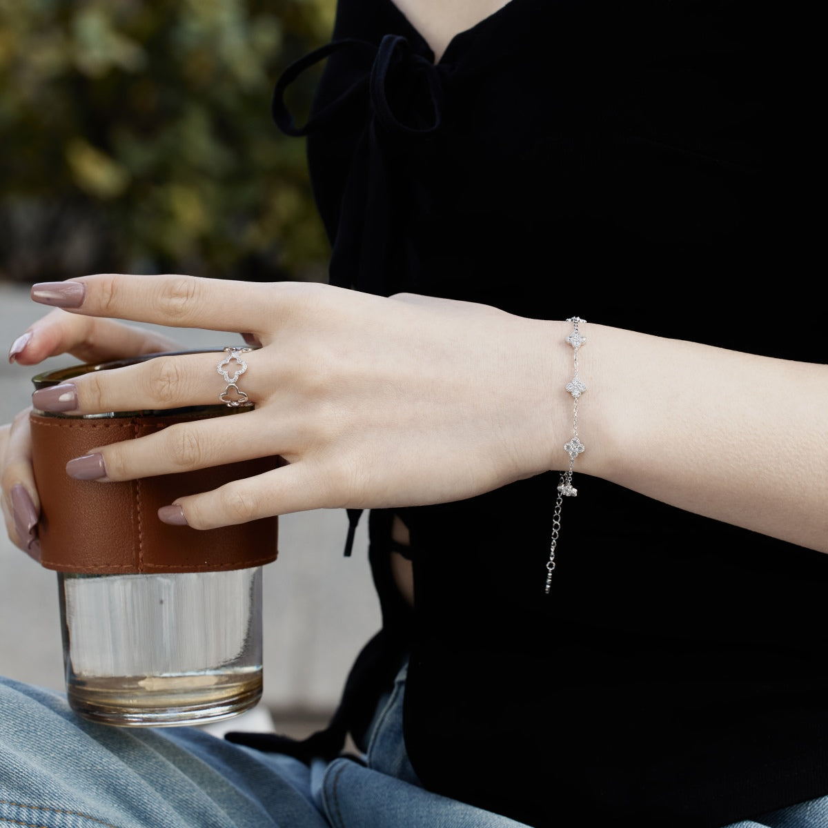 [baslovejewels]Four-Leaf Clover Hollow Butterfly Bracelet