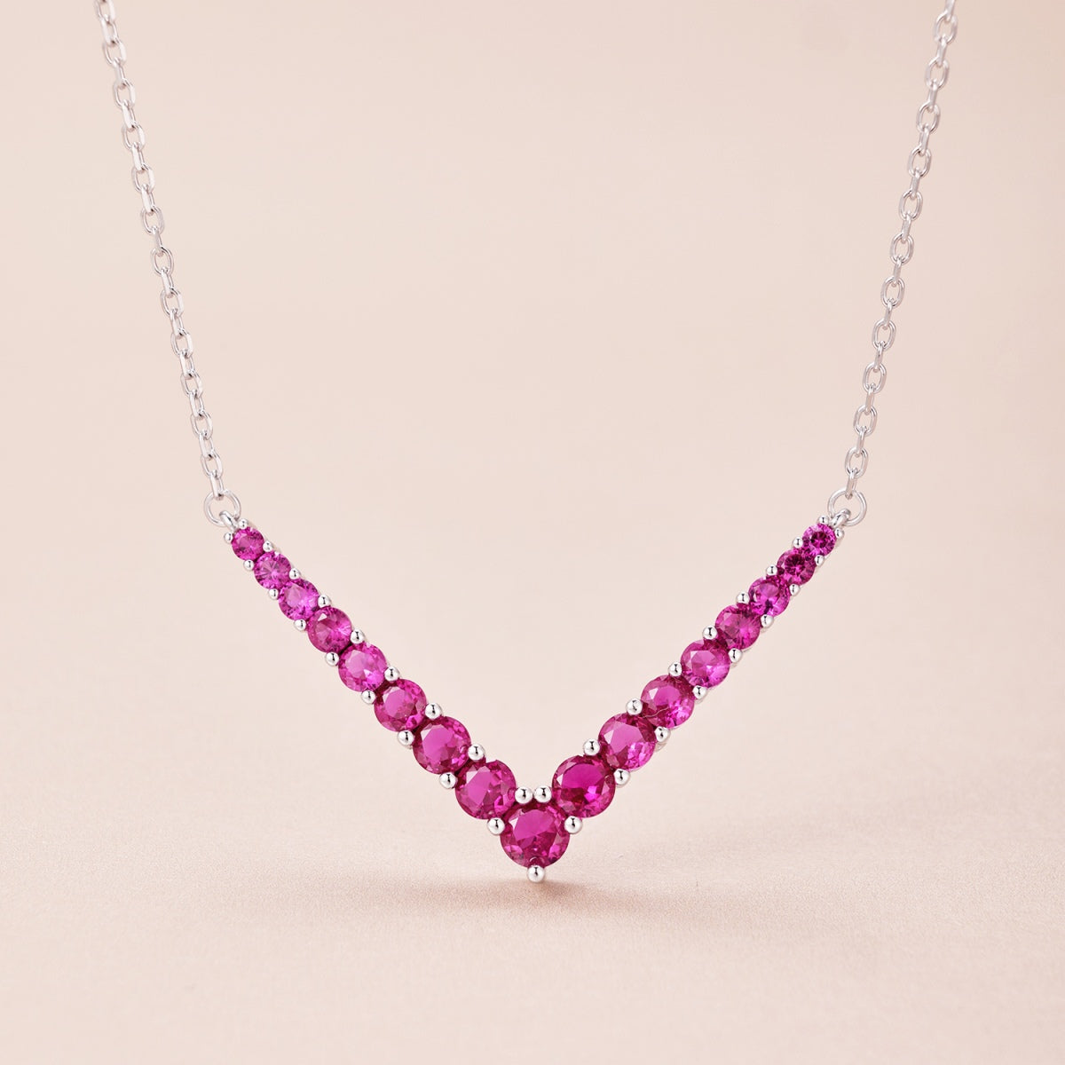 [baslovejewels]Ornate Round Cut Necklace