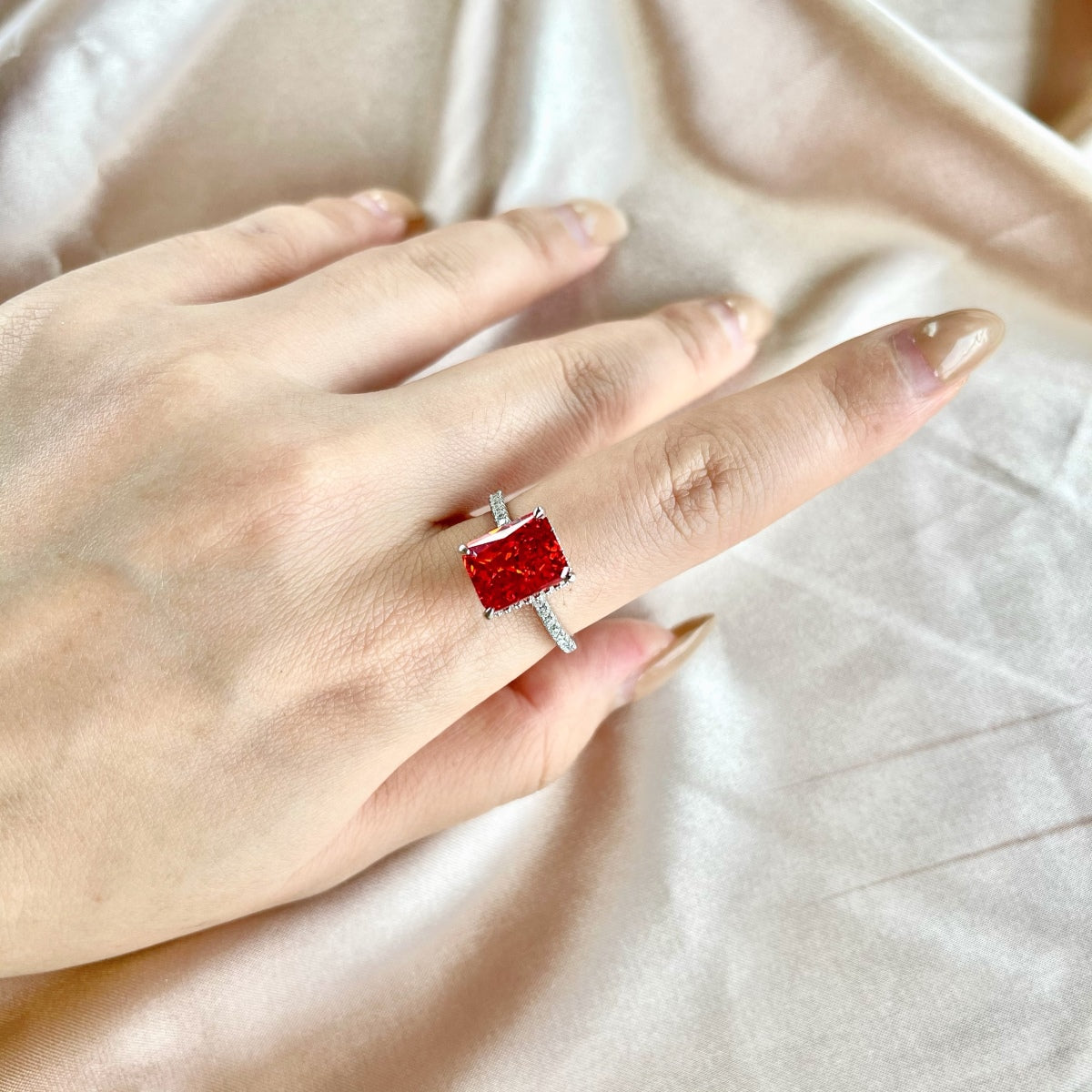 [baslovejewels]4.0 Carat Luxurious Engagement Ring