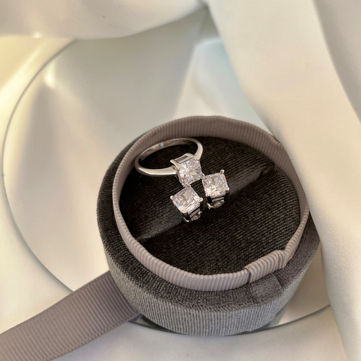 [baslovejewels]1.0 Carat Radiant Princess Cut Wedding Earrings
