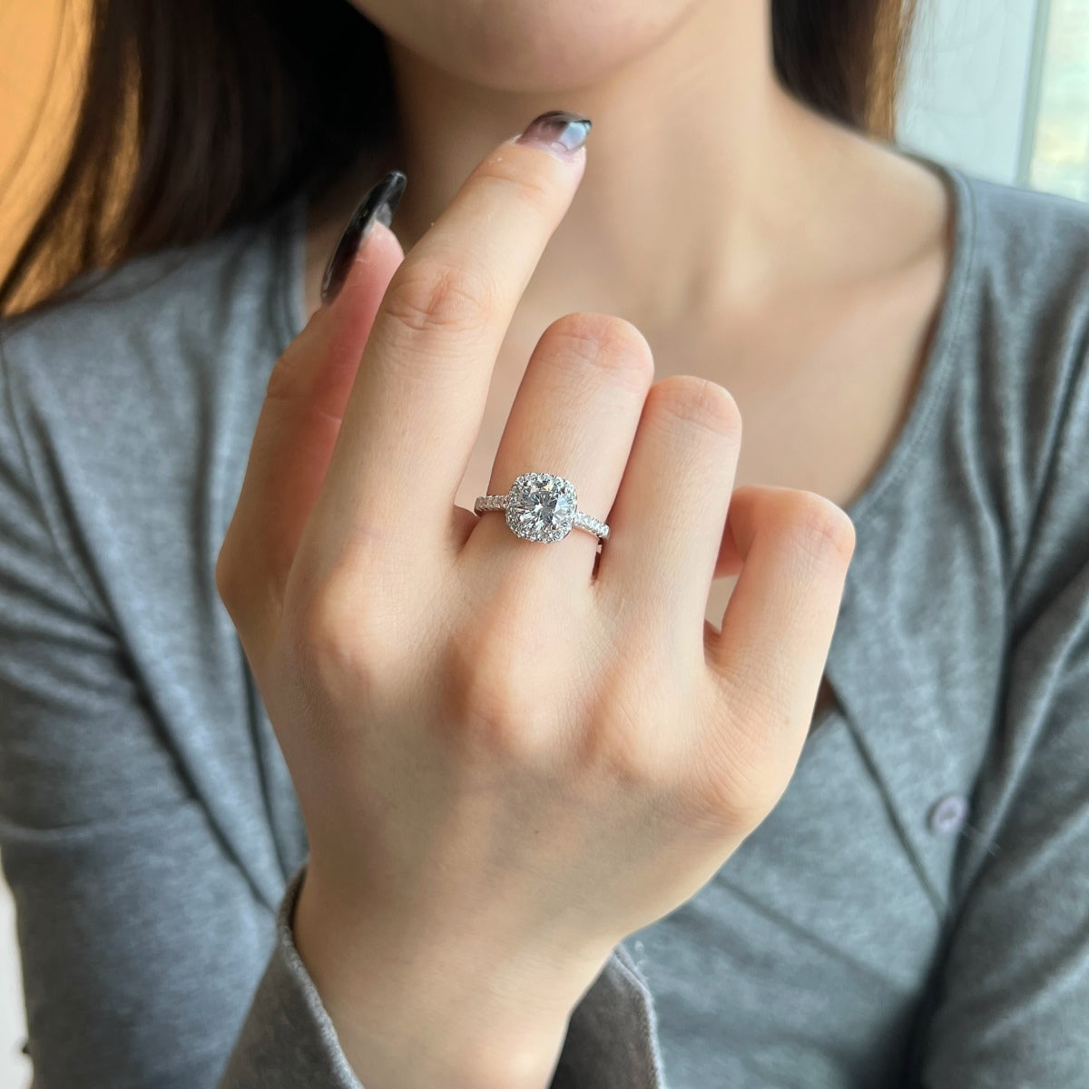 [baslovejewels]Dazzling Resplendent Round Cut Wedding Ring
