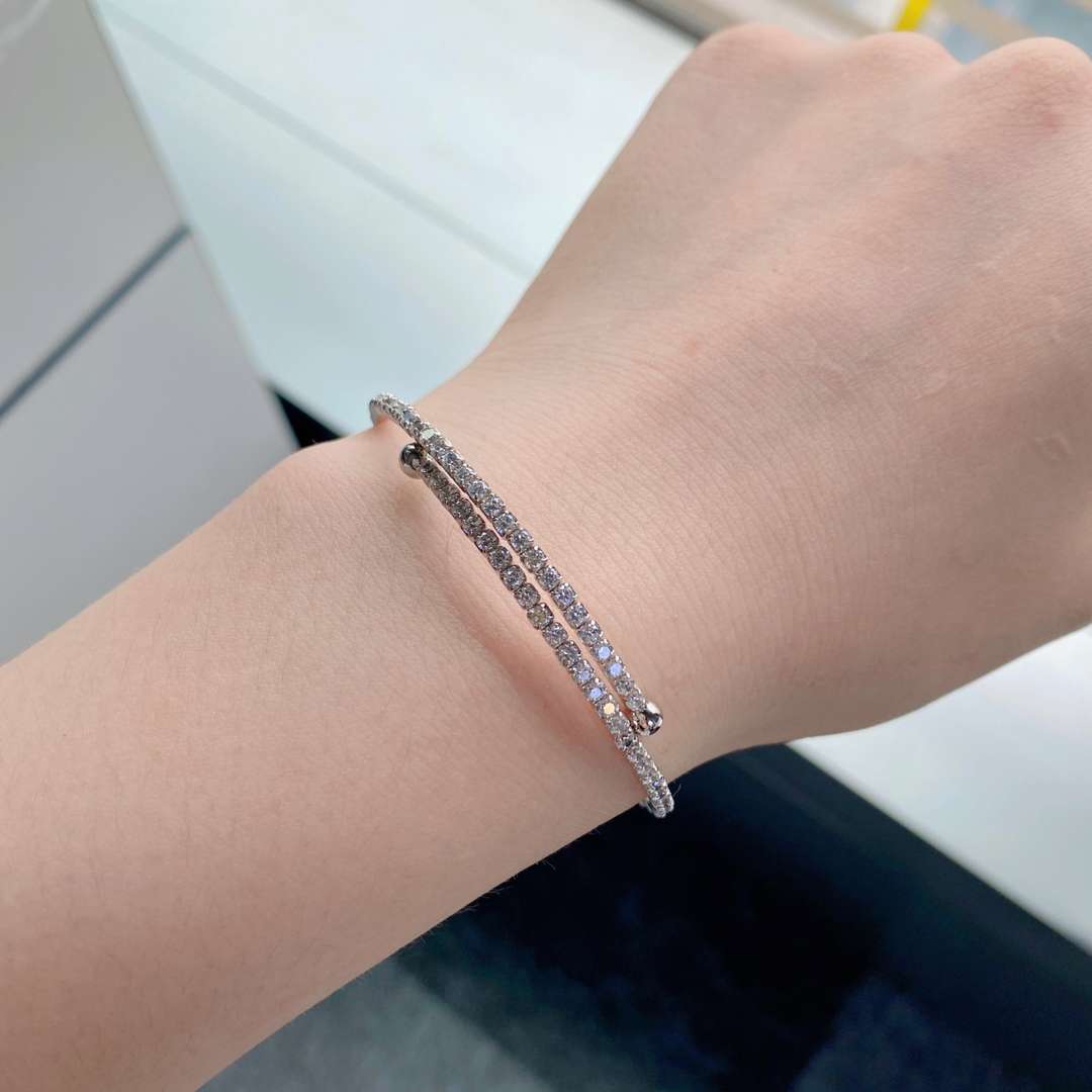 [baslovejewels]Row of Diamonds Round Fashion Bracelet