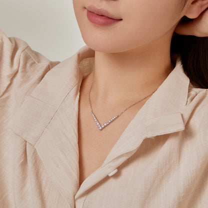 [baslovejewels]Ornate Round Cut Necklace