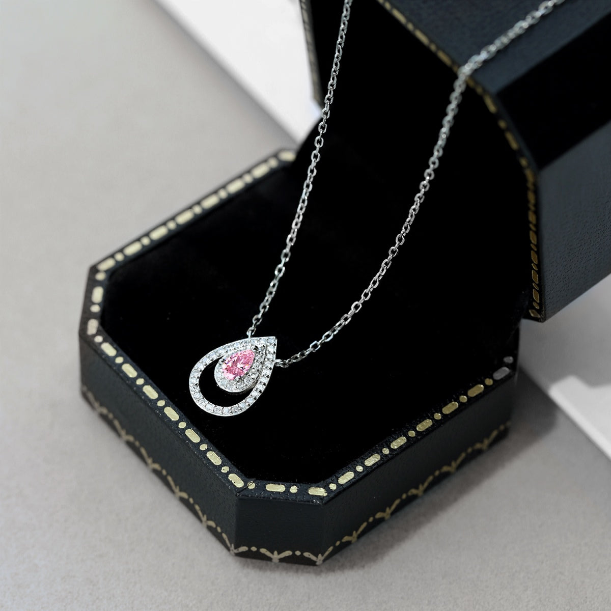 [baslovejewels]Sparkling Pear Cut Necklace