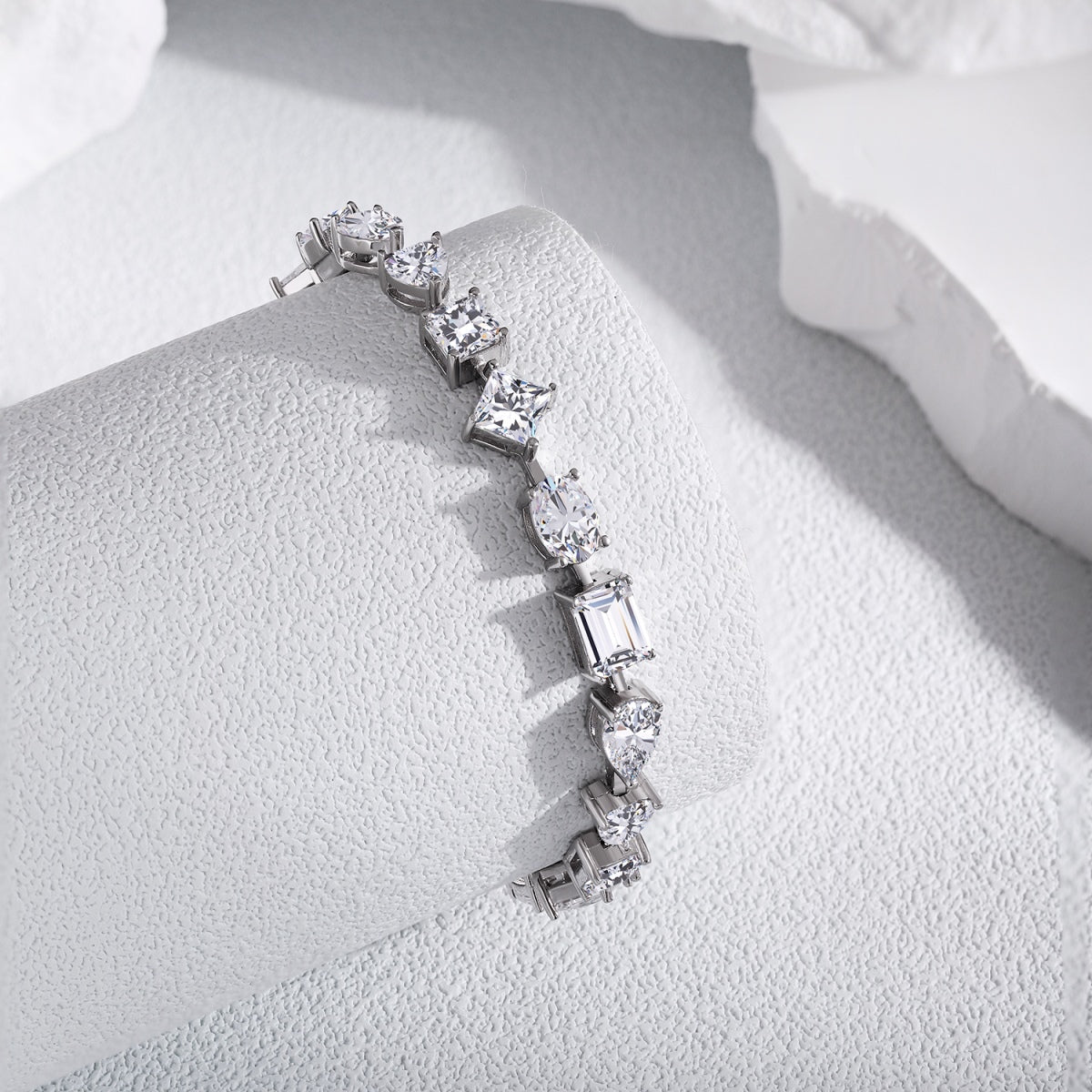 [baslovejewels]Unique Exquisite Multi Cut Daily Bracelet