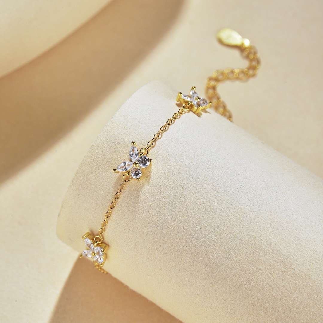 [baslovejewels]Radiant Butterfly Shape Necklace