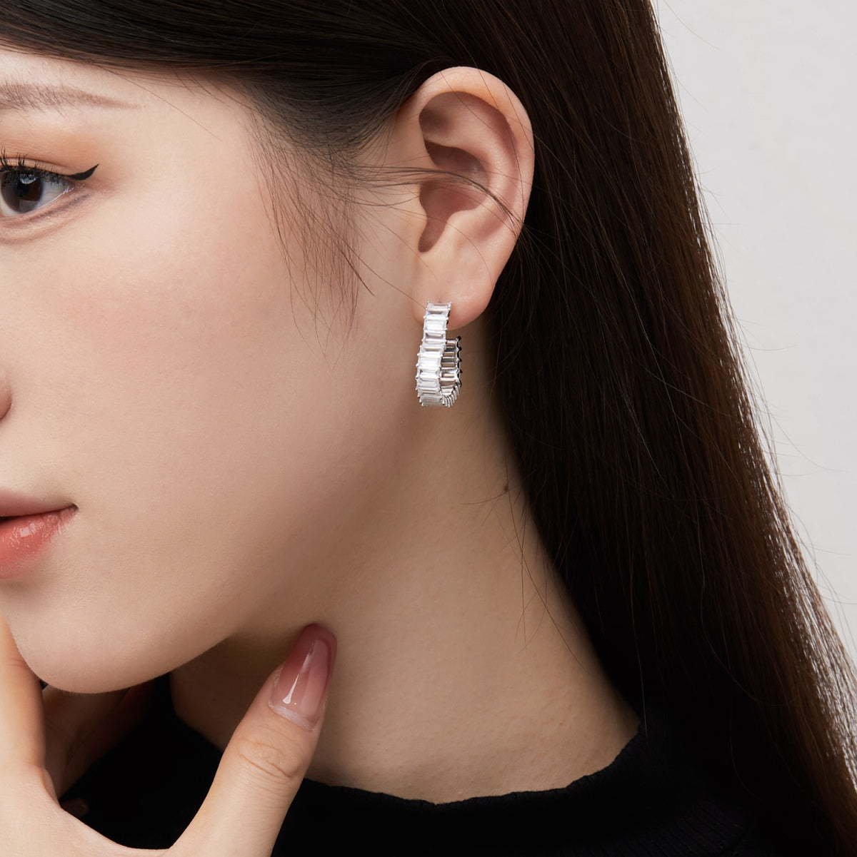 [baslovejewels]Radiant Heart Cutout Earrings