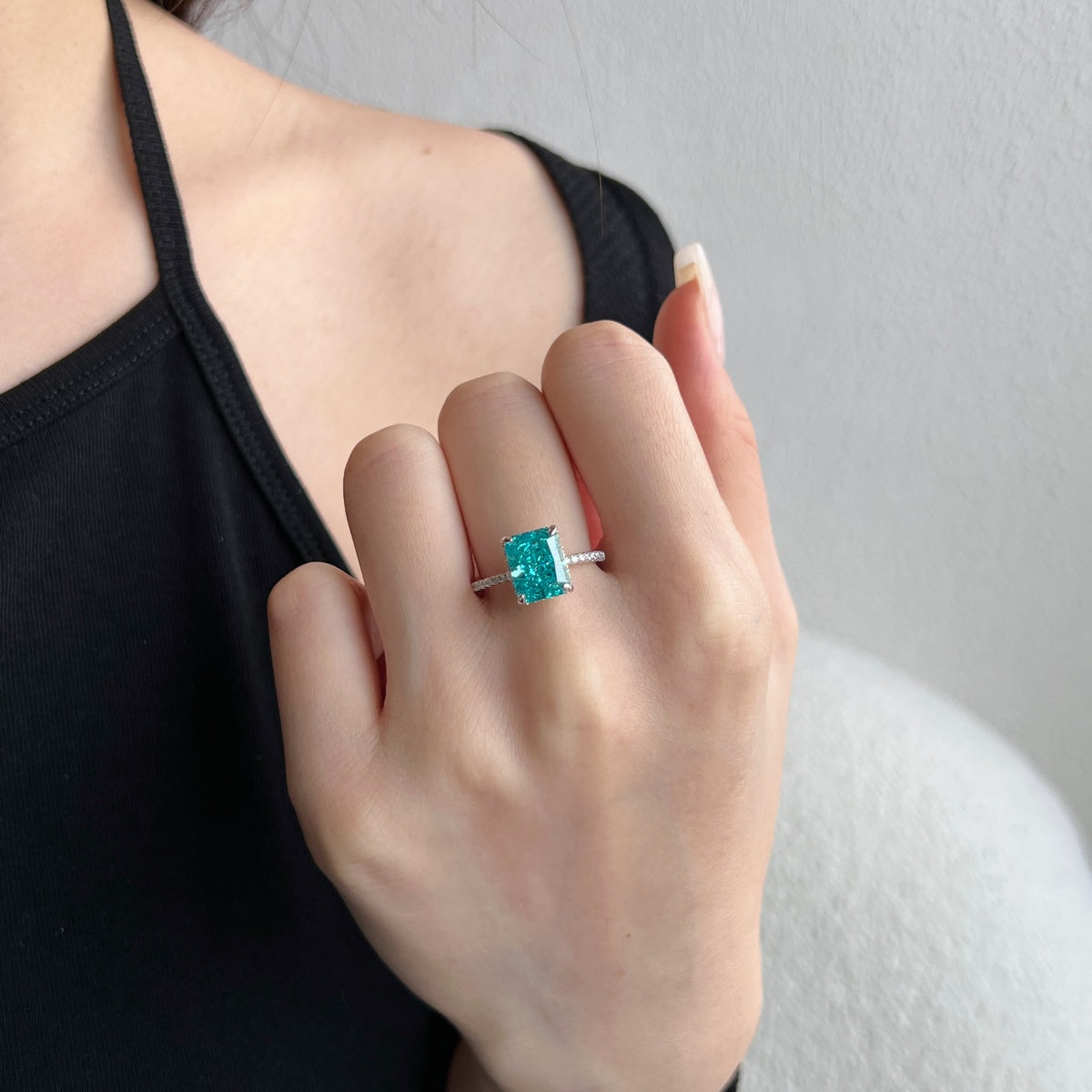 [baslovejewels]4.0 Carat Luxurious Engagement Ring