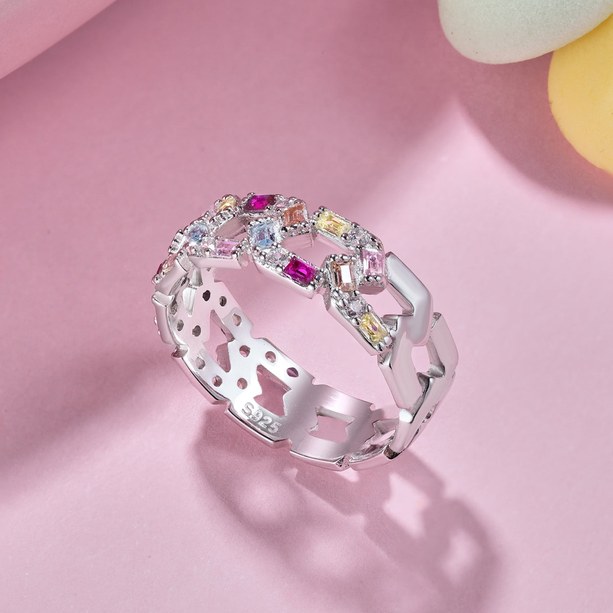 [baslovejewels]Sparkling Vibrant Emerald Cut Daily Ring