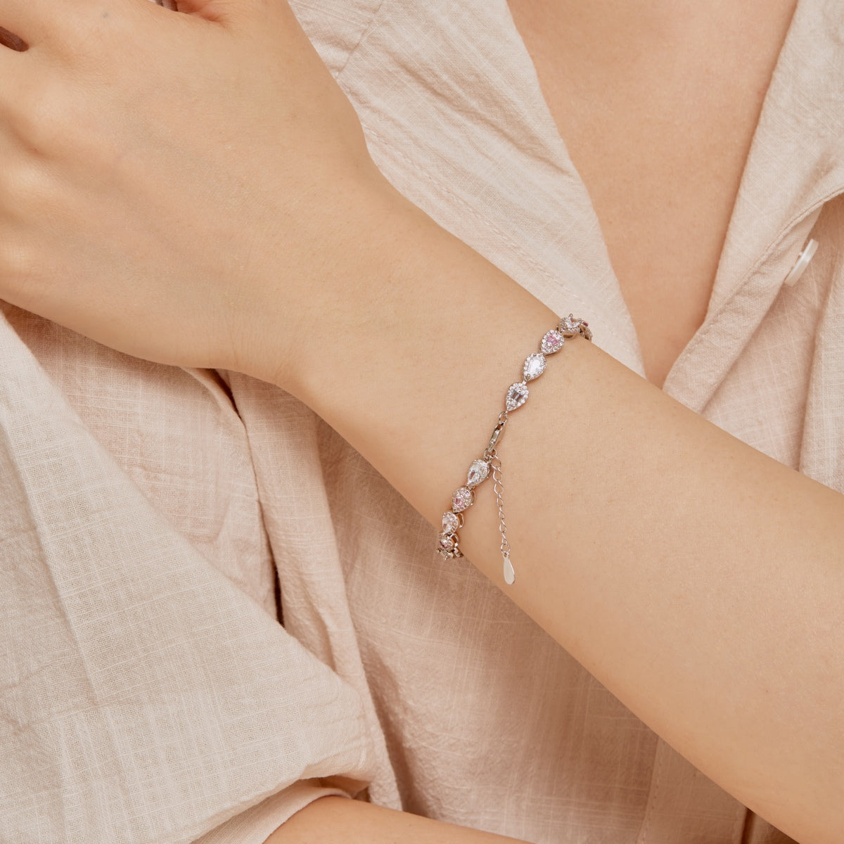 [baslovejewels]0.25 Carat Radiant Water Drop Shape Daily Bracelet