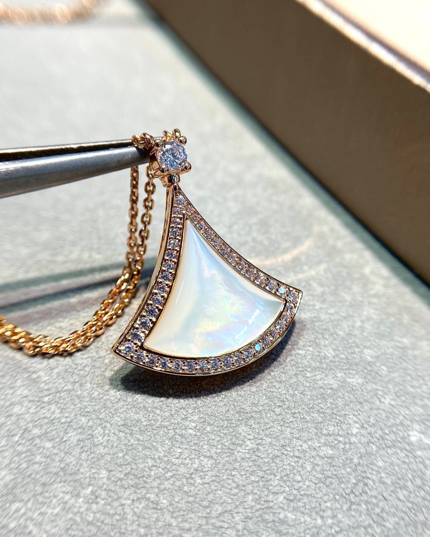 [baslovejewels]DREAM MOP DIAMOND PAVED PINK GOLD NECKLACE