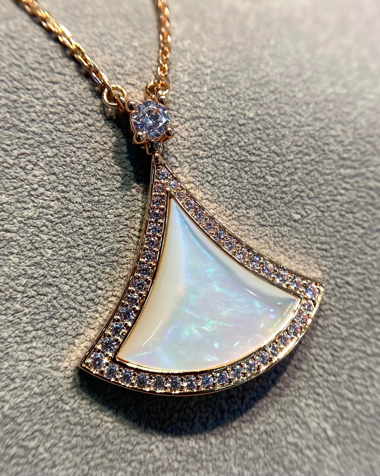 [baslovejewels]DREAM MOP DIAMOND PAVED PINK GOLD NECKLACE