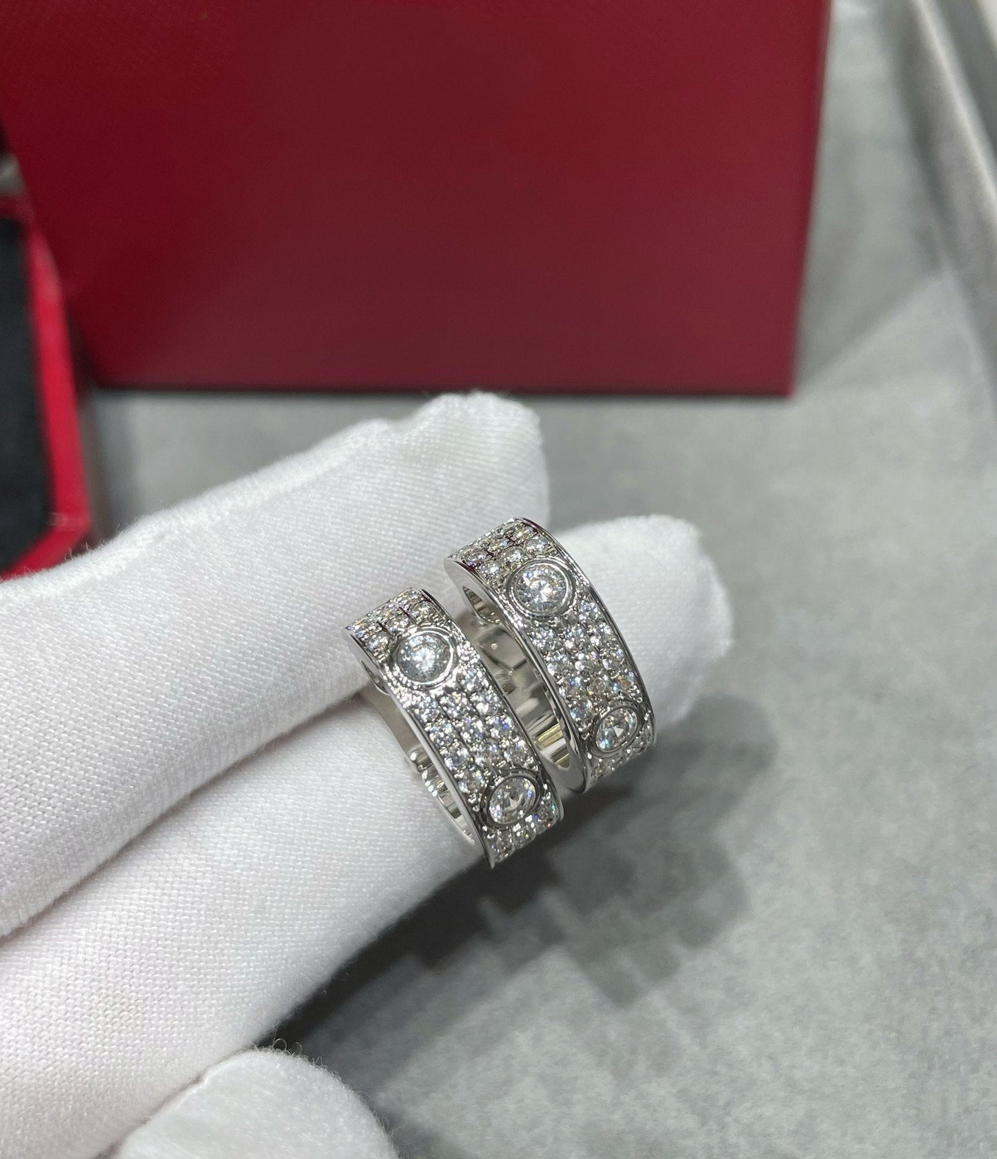 [baslovejewels]LOVE 5.5MM DIAMOND PAVED EARRINGS