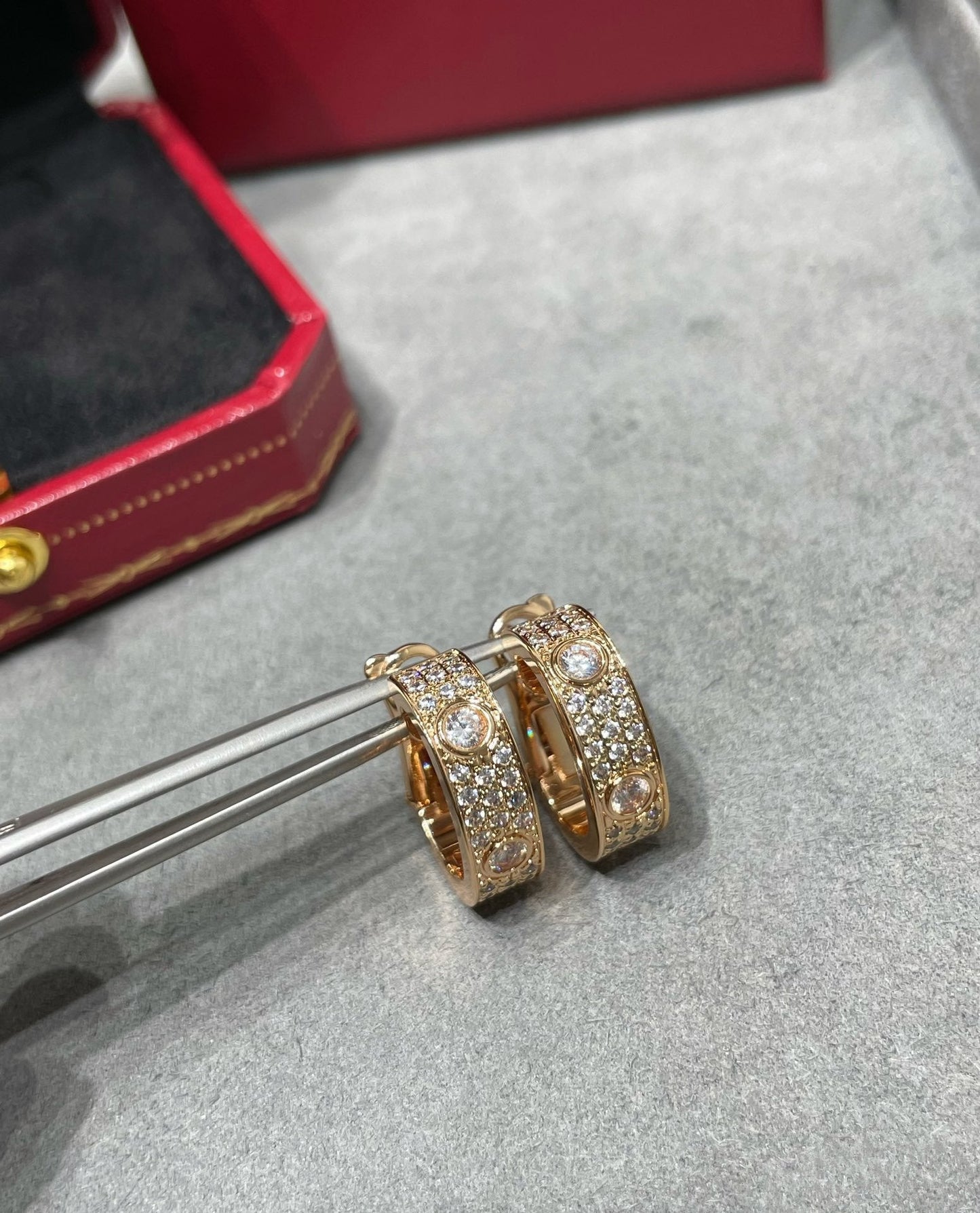 [baslovejewels]LOVE 5.5MM DIAMOND PAVED EARRINGS
