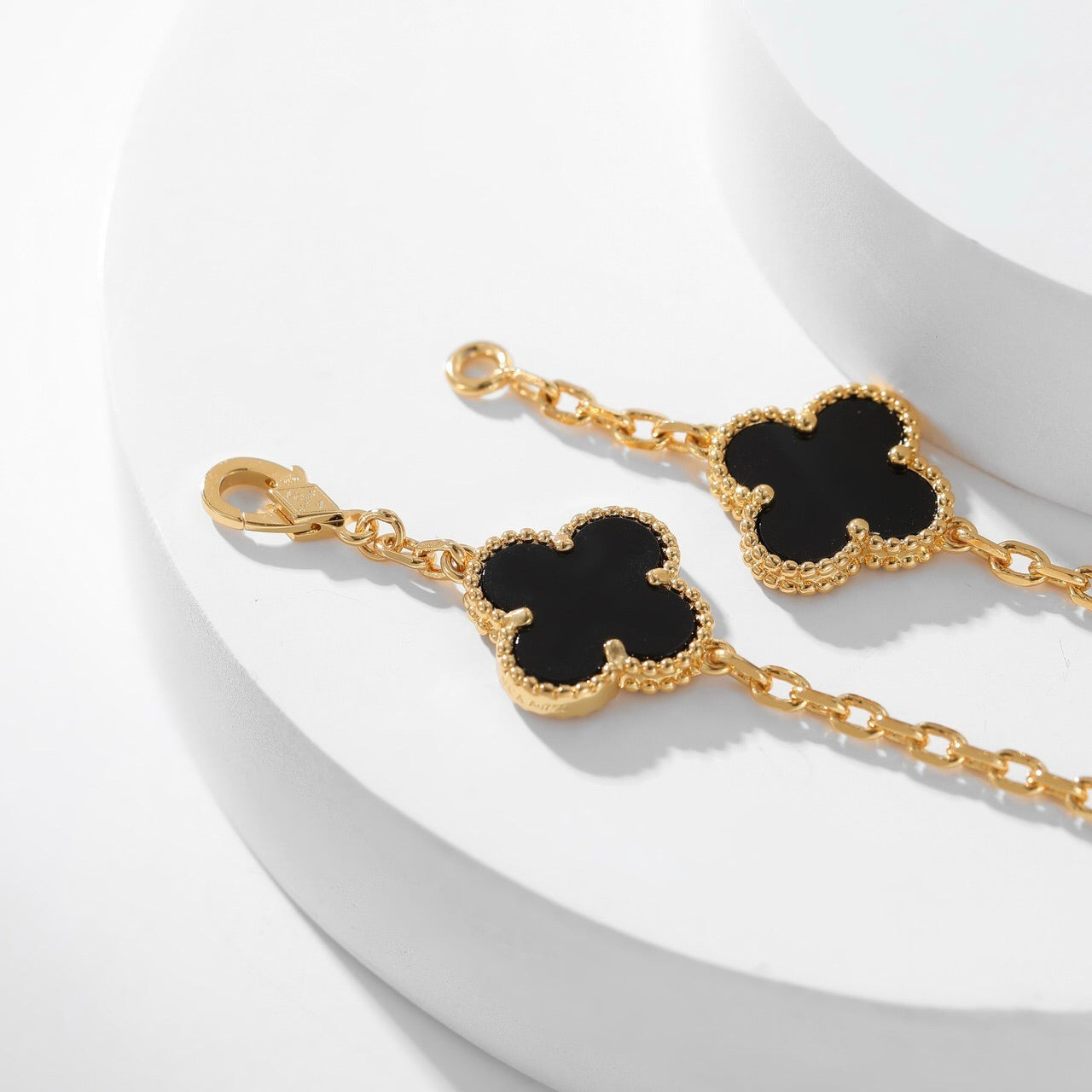 [basloveJW]CLOVER 10 MOTIFS ONYX NECKLACE