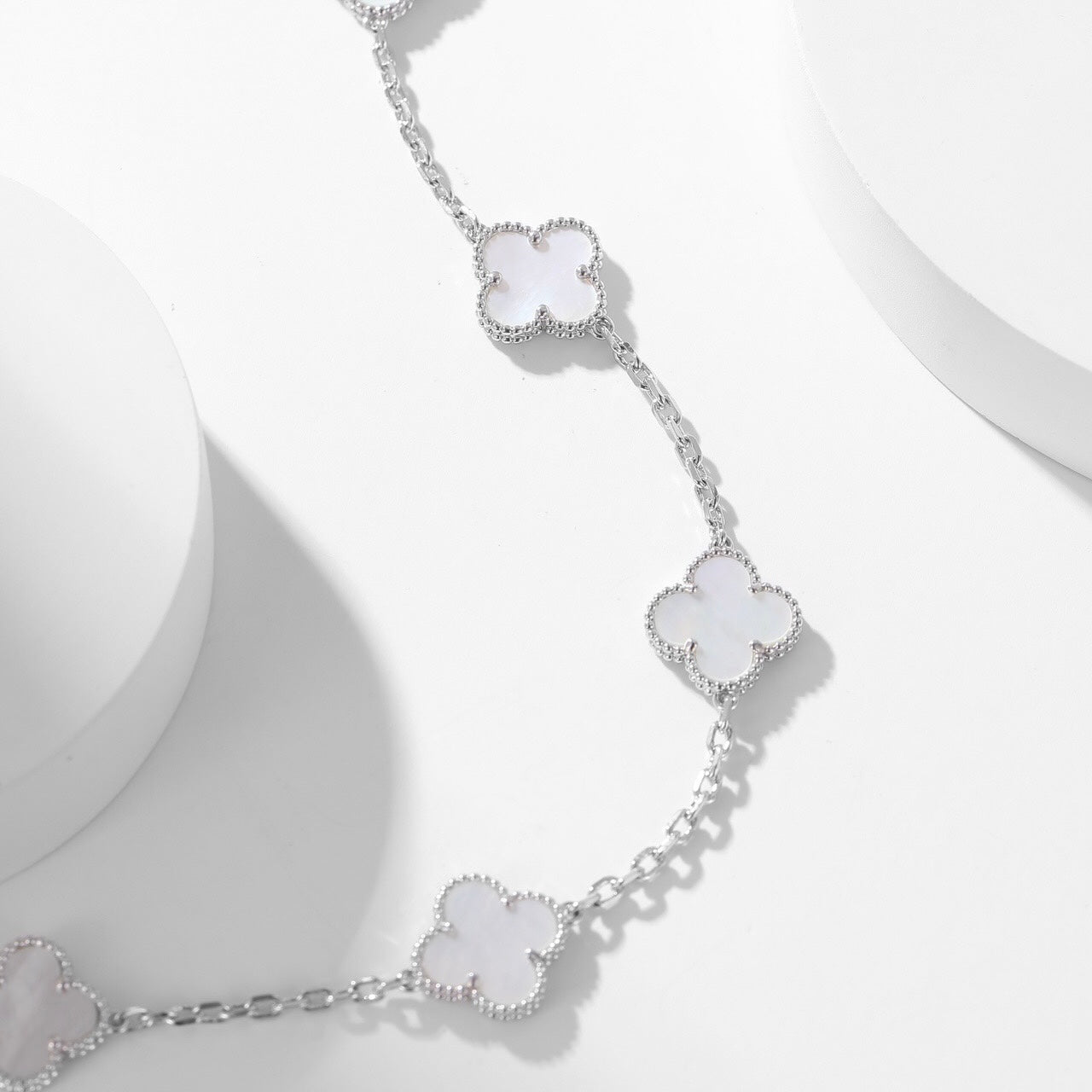 [basloveJW]CLOVER 10 MOTIFS WHITE MOTHER OF PEARL NECKLACE
