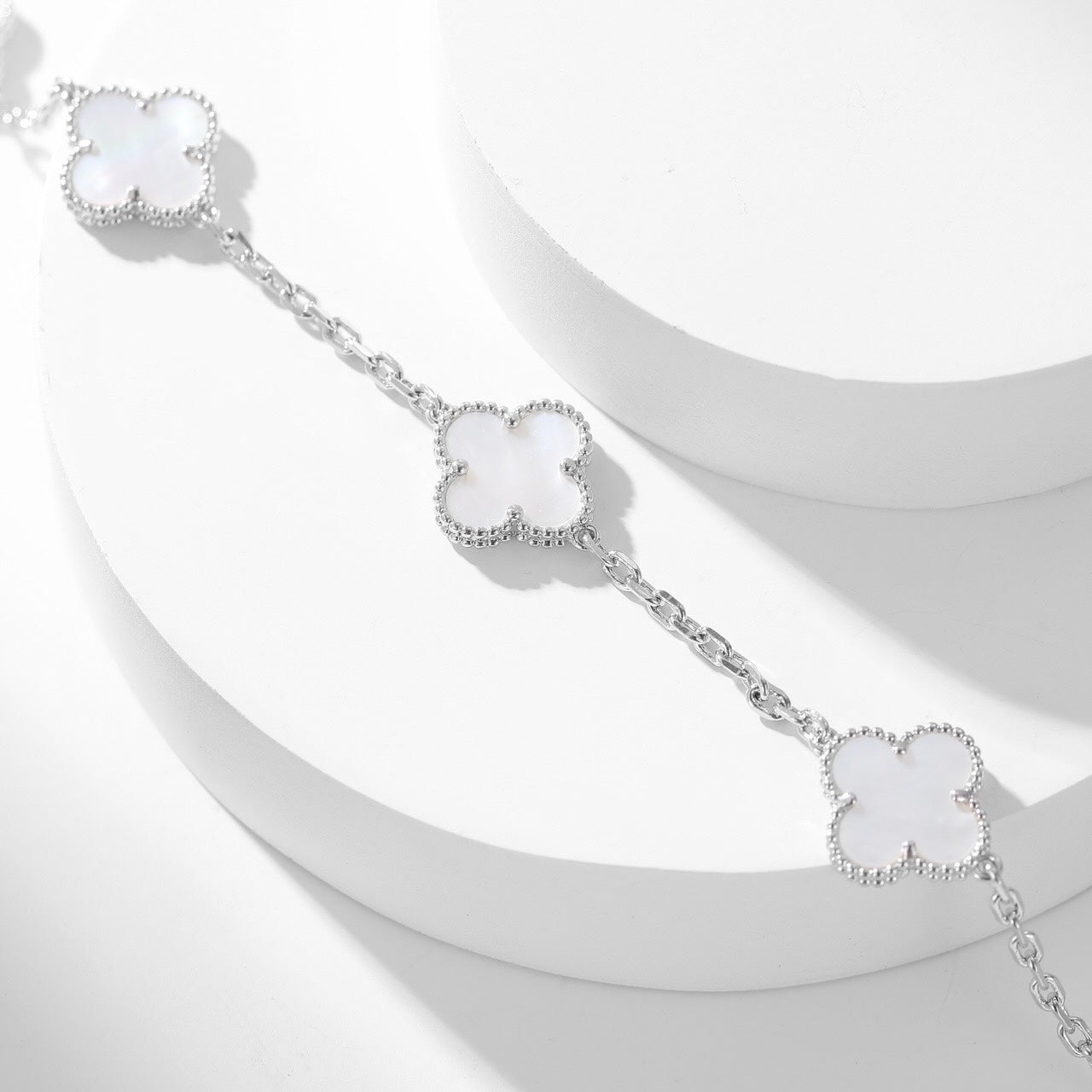 [basloveJW]CLOVER 10 MOTIFS WHITE MOTHER OF PEARL NECKLACE