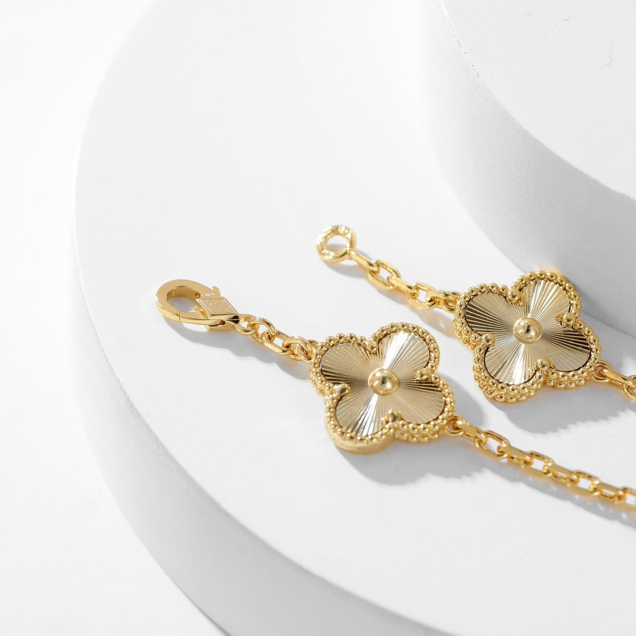 [basloveJW]CLOVER 10 MOTIFS LASER NECKLACE
